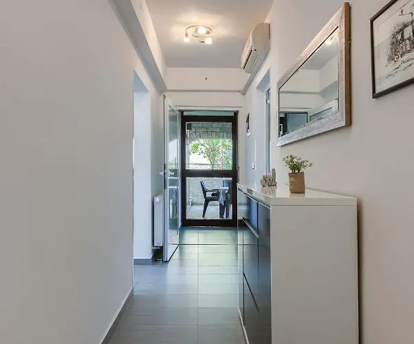 Esther Apartament Pula