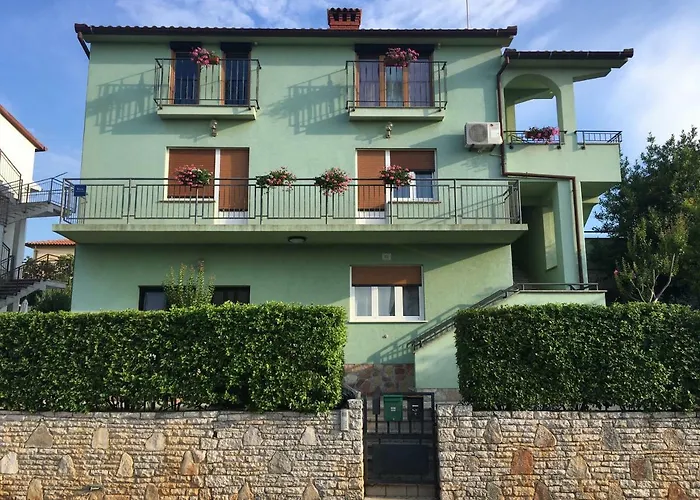 Apartment Esther Pula