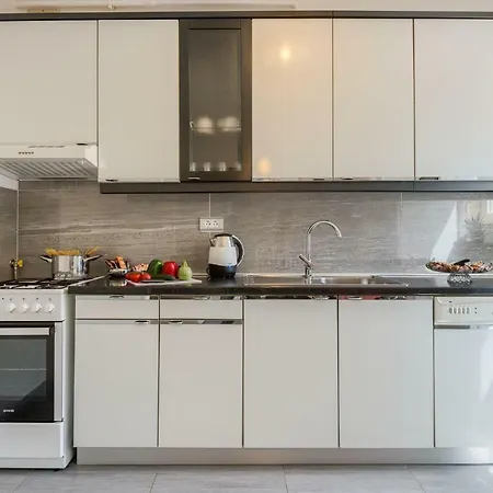 Esther Apartmán Pula